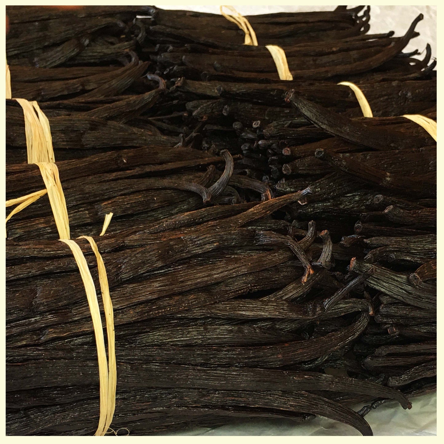 25 Grade A Vanilla Beans, 5" - 8" Premium Gourmet Vanilla.