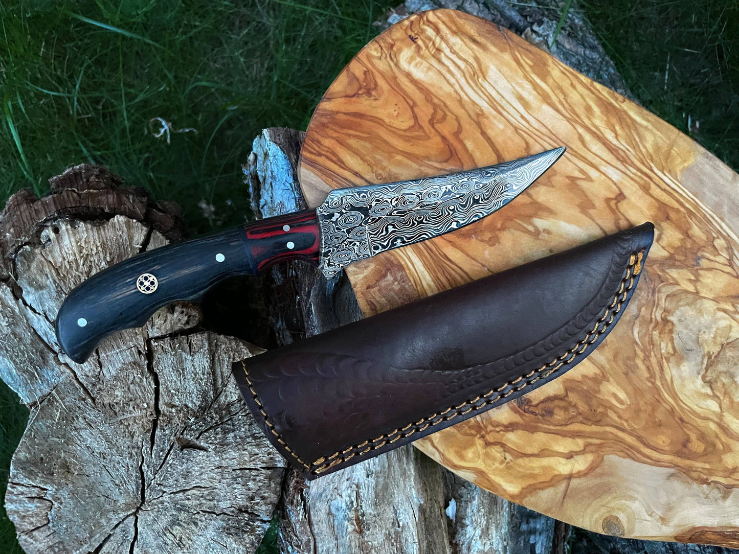 The Diamond wood Damascus Utility Companion TK-013