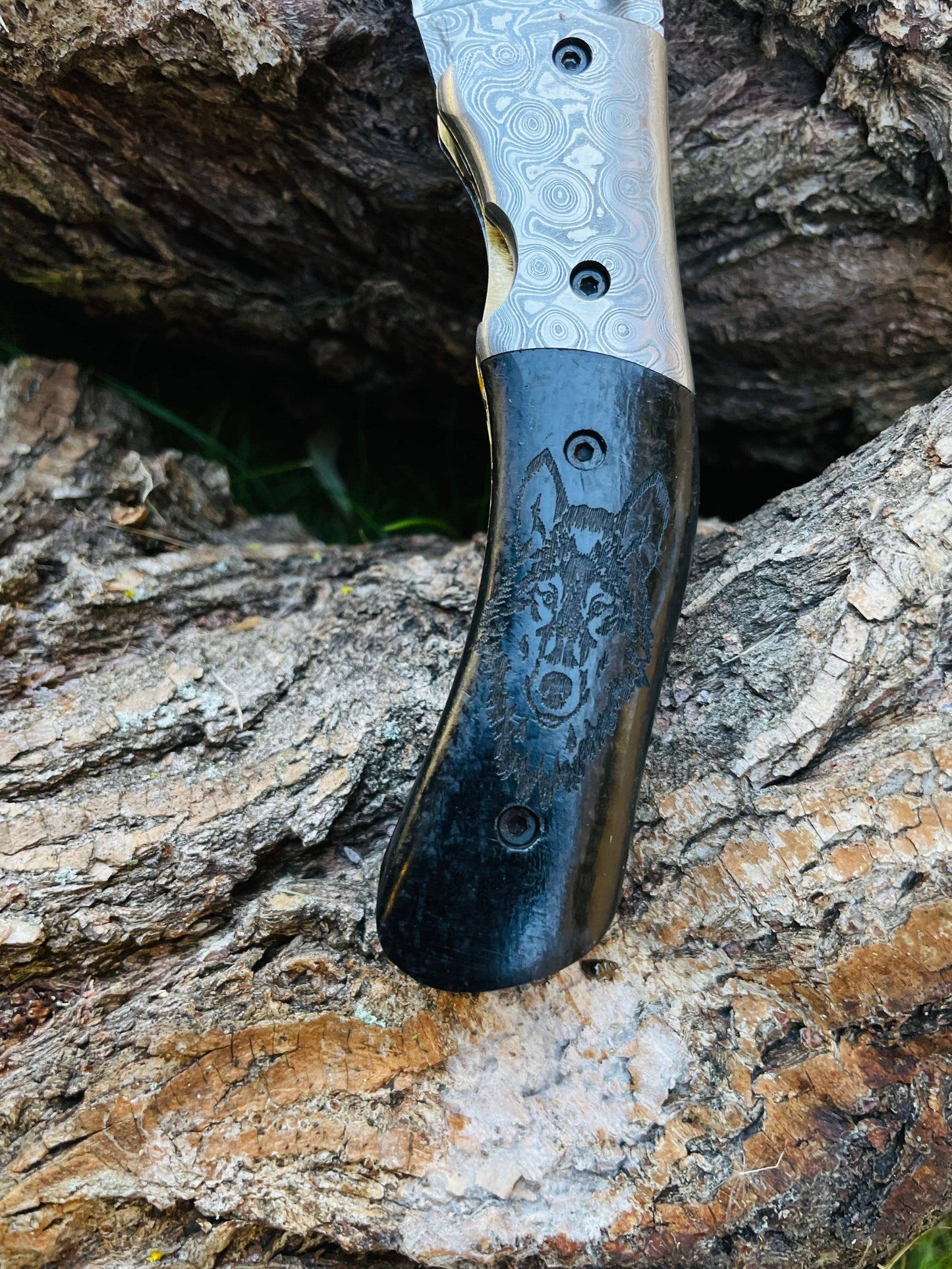 Damascus Steel Folding Knife Wolf Engraved TK-052