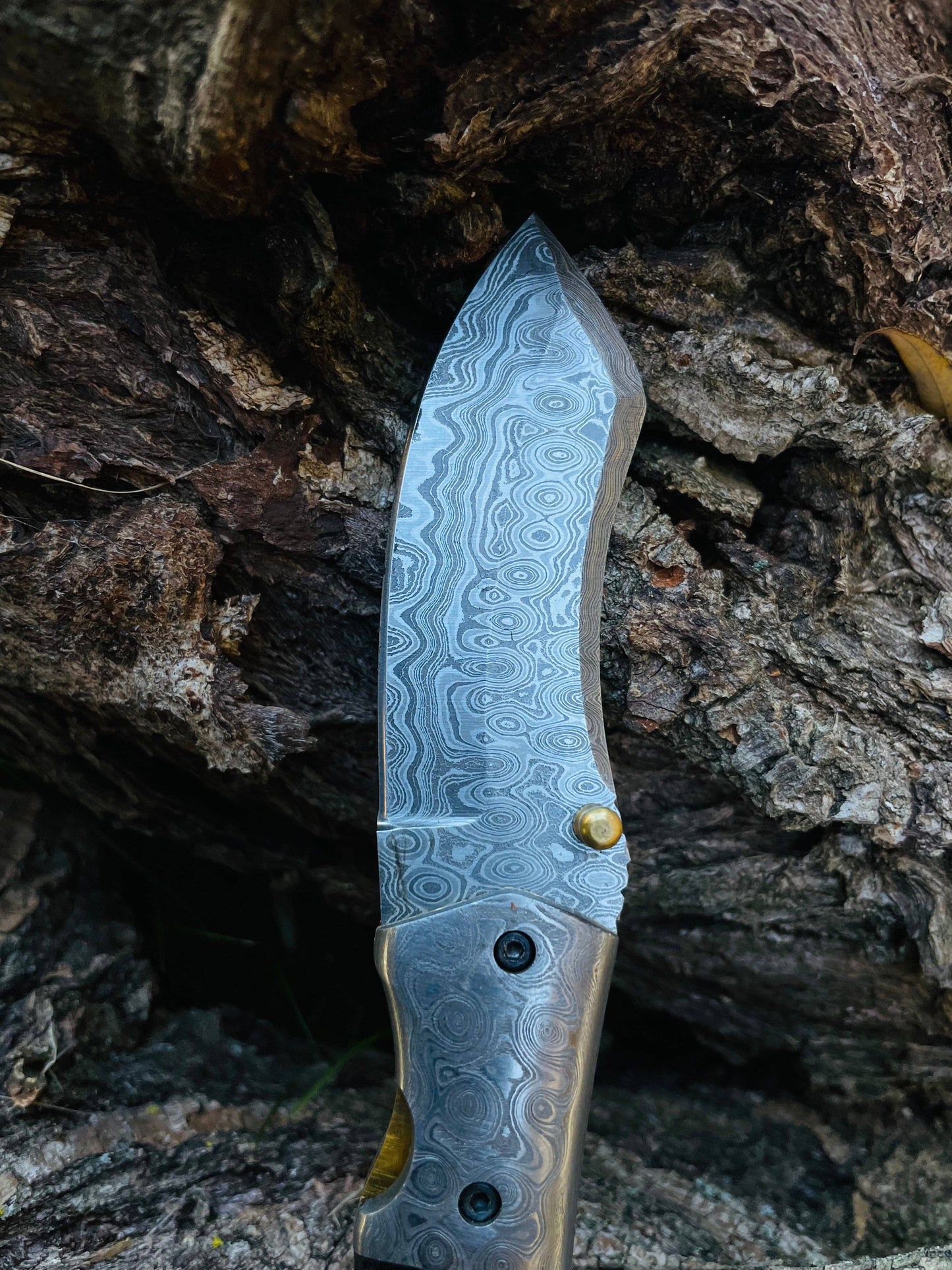 Damascus Steel Folding Knife Wolf Engraved TK-052